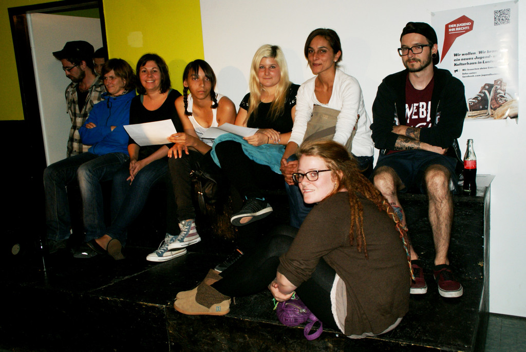 Die Jugend w__hlt.JPG