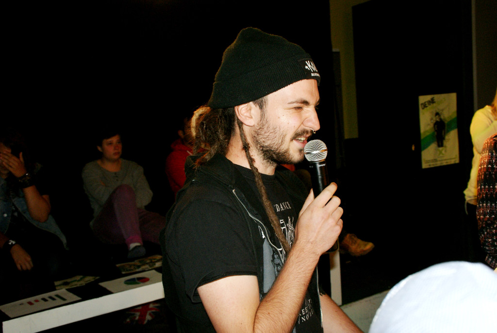 Stefan Hagen er__rterte die Canabis-Frage.JPG