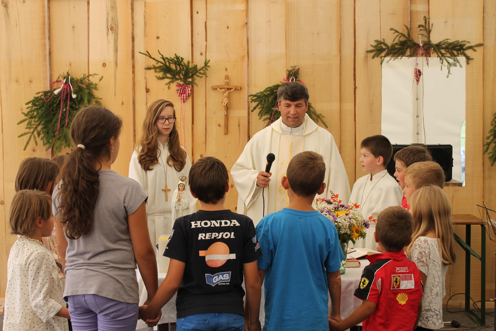 Taufe und Patrozinium 018.JPG