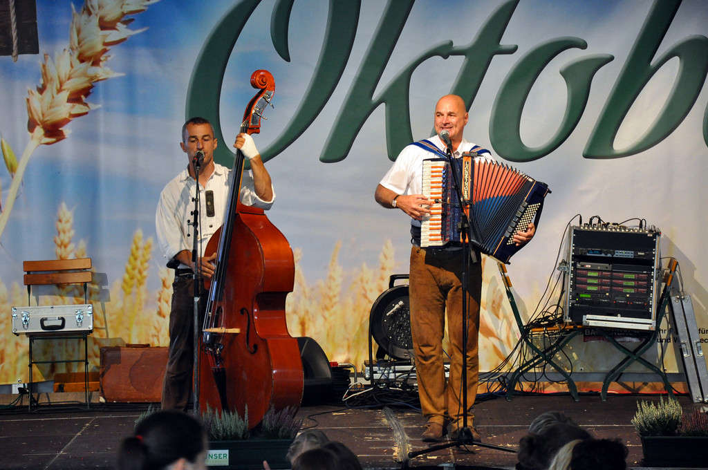 DSC_1080 gerhard gabriel __berzeugte mit seinem trio am sonntag.jpg