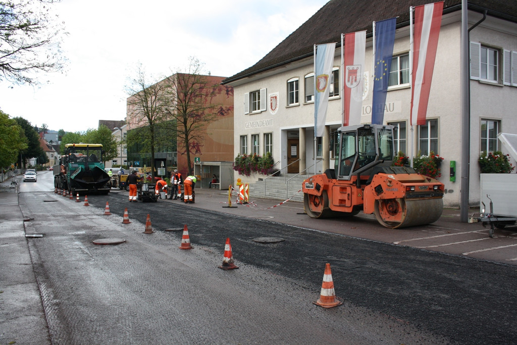 Roter Platz Sanierung Fahrbahn 16-10-2013 _23_.jpg
