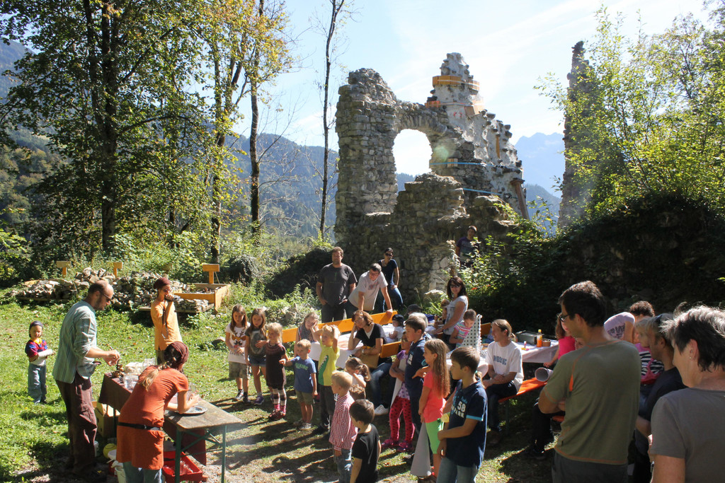 Burgruine 027.JPG