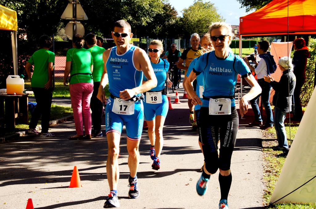 Das Team Hellblau_ eine bunte Truppe mit Leuten vom Montafon bis Dornbirn.JPG