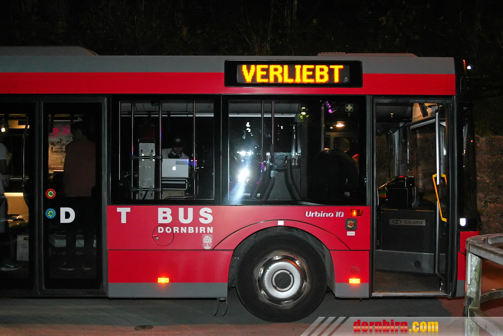 13842373.jpg