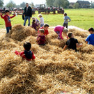 Schatzsuche im Stroh.JPG