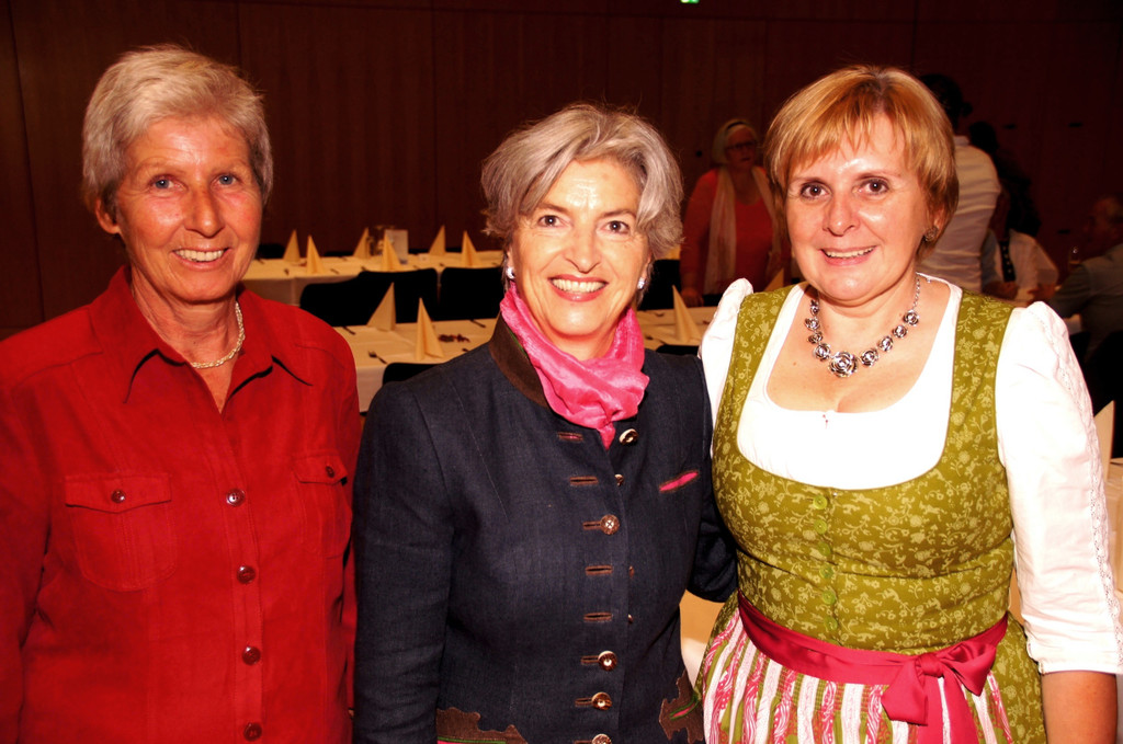 v_li_ Kiki Karu_ Elfriede Plangg_ Ingrid Gerold.JPG