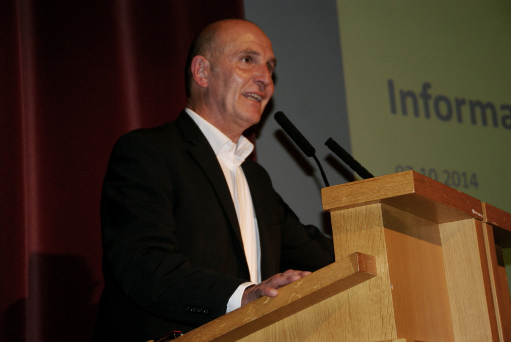 Das Adressbuch hat eine lange Tradition.JPG