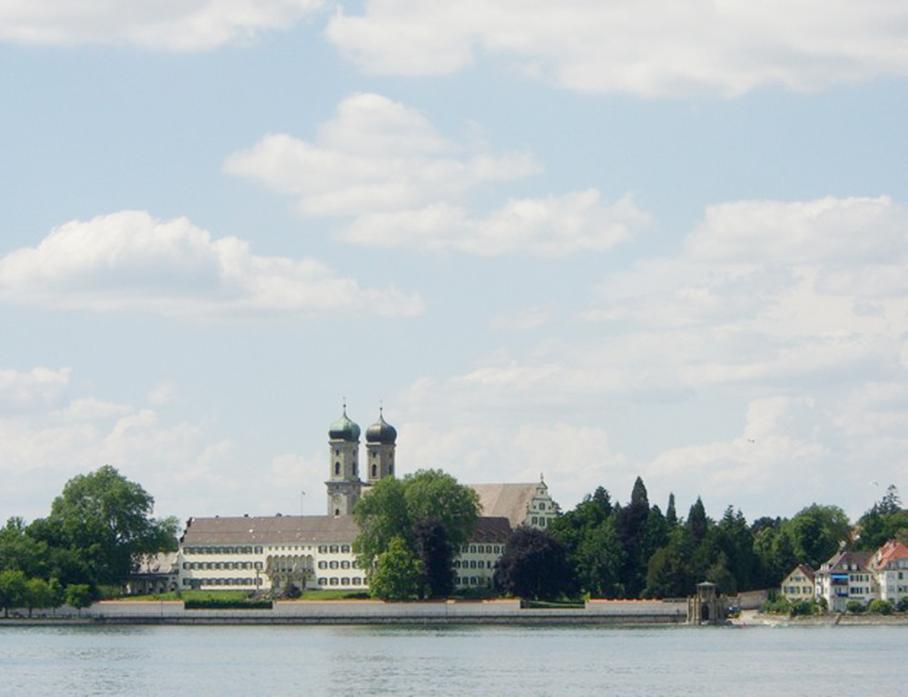 wandern9 Friedrichshafen Schlosskirche.jpg
