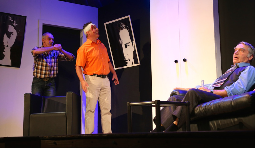 KOE_Theaterpremiere Die Leiche im Schrank 16.jpg