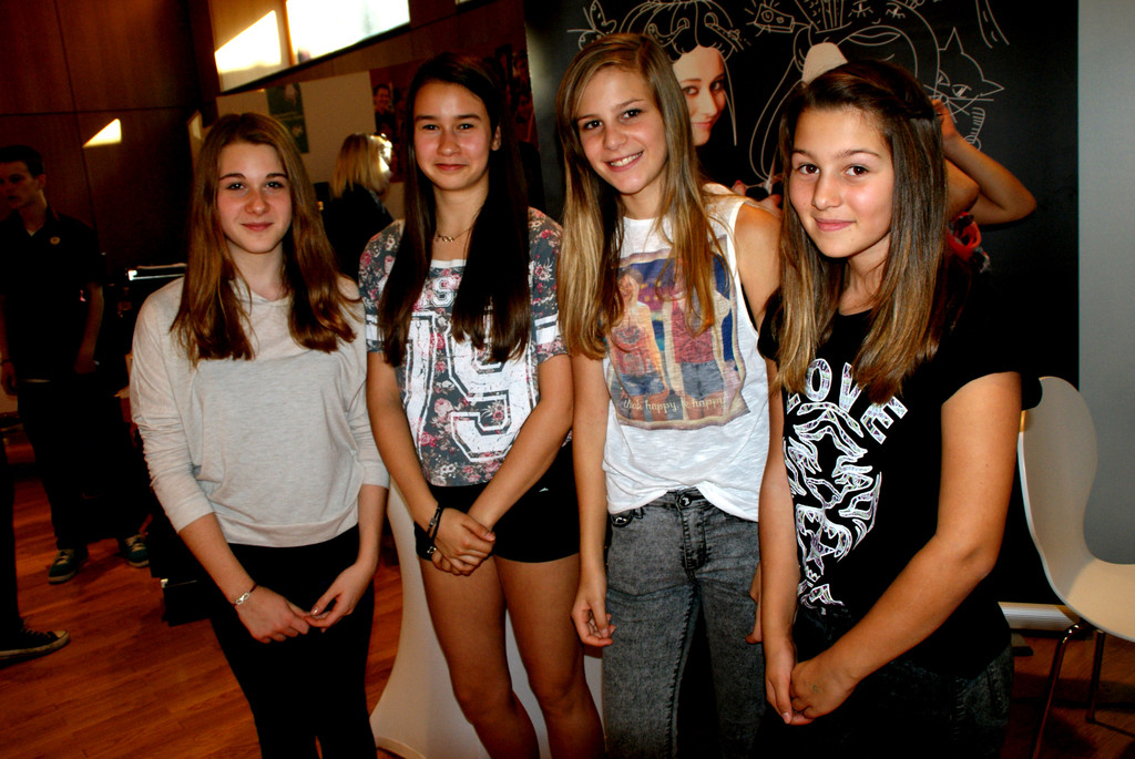Alina_ Anna_ Emily_ Valentina.JPG