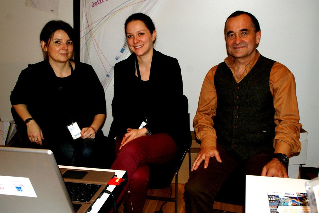 v_li_ Andrea Verpecz und Melanie Batka _Bifo__ Bernd Herb _WKO_.JPG