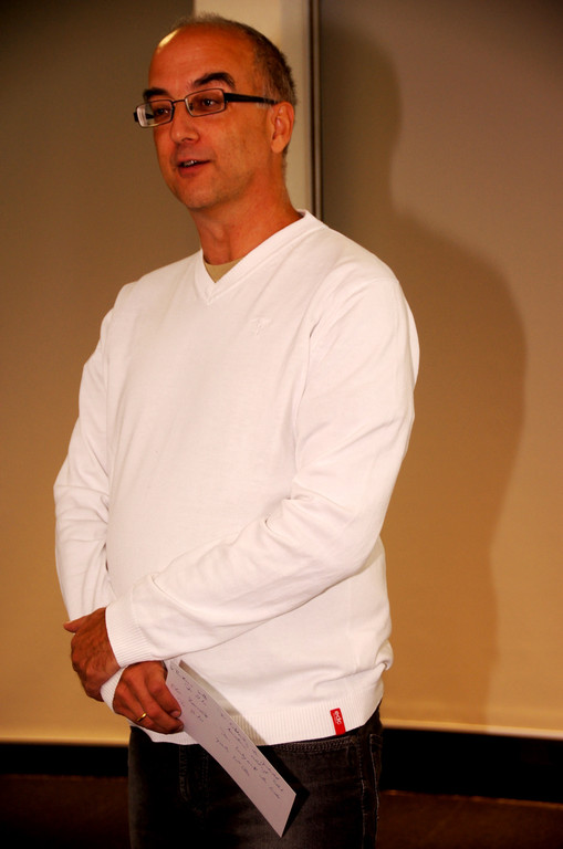 Bibliotheksleiter Peter Ladst__tter begr____te die G__ste.JPG