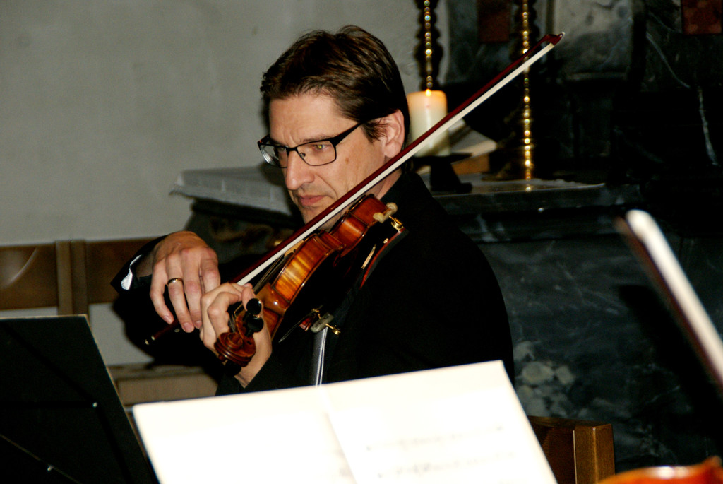 Markus Ellensohn_ Violine.JPG