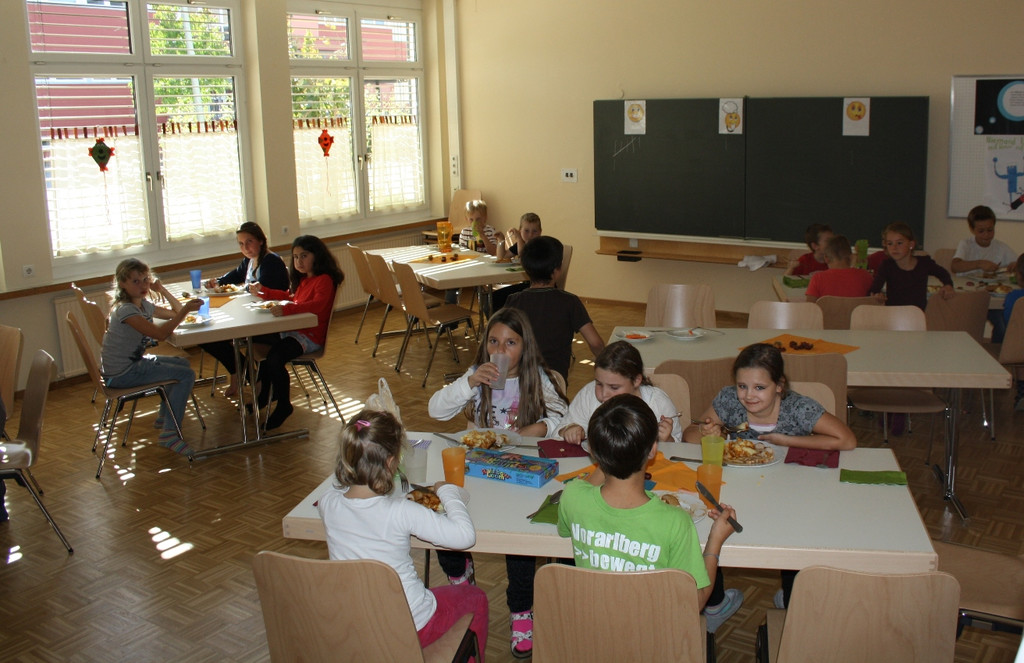 Mittagstisch Schulzentrum NEU 2014 _10_.JPG