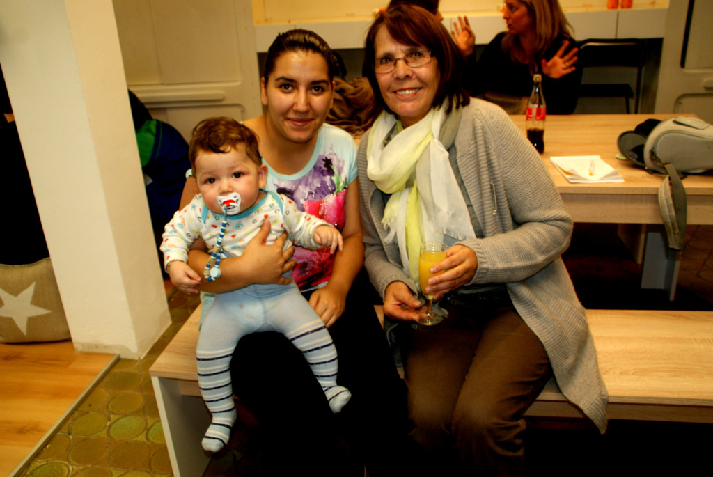 M__seref mit klein Efe _8Mte_ und Hildegard.JPG