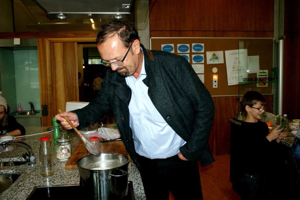 Rainer Siegele r__hrte in der Kultursuppe.JPG