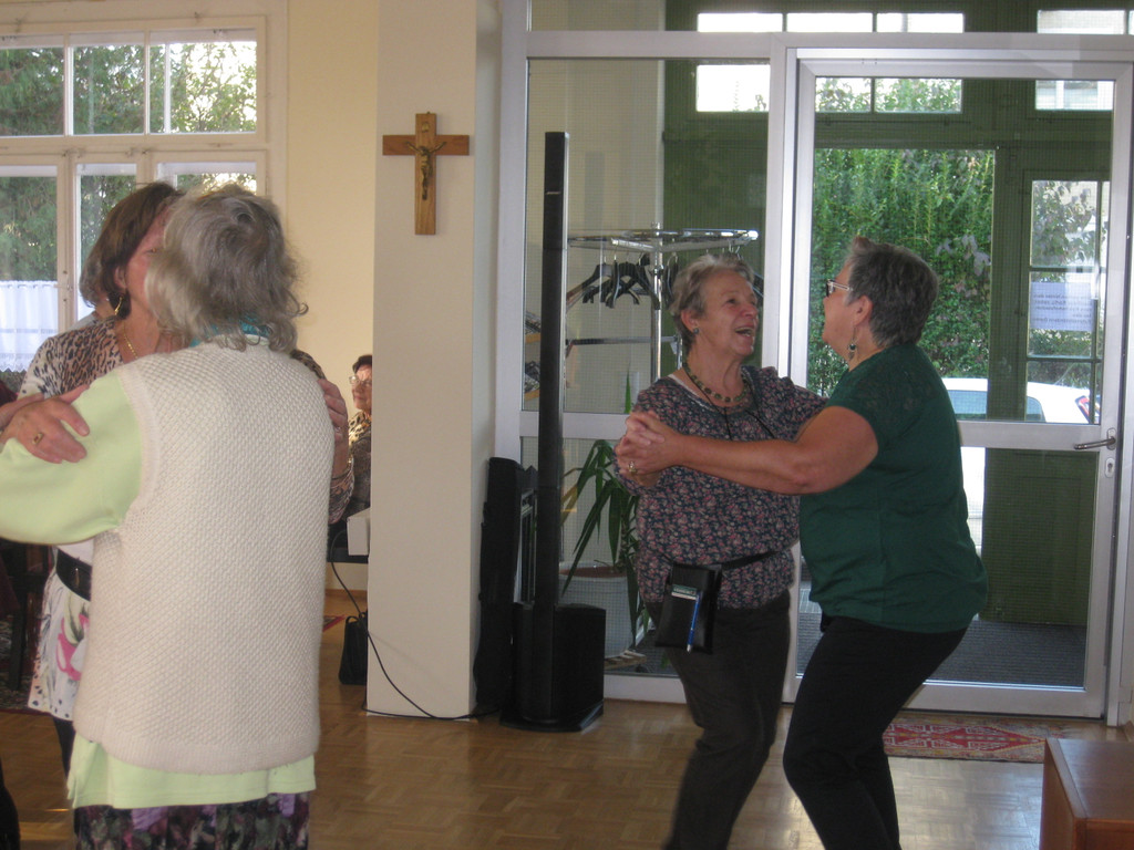 Tanznachmittag im Club 50_ am 28_10 _3_.JPG