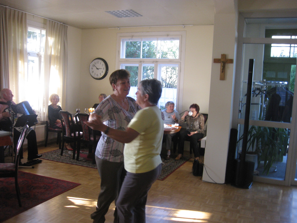 Tanznachmittag im Club 50_ am 28_10 _17_.JPG