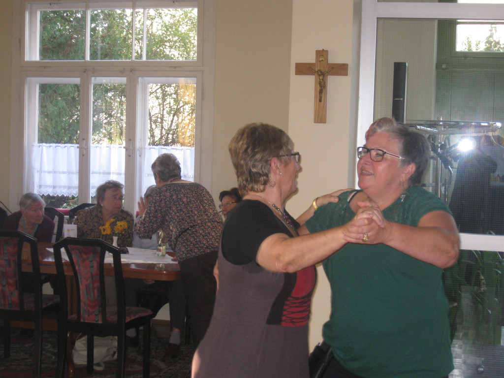 Tanznachmittag im Club 50_ am 28_10 _40_.JPG
