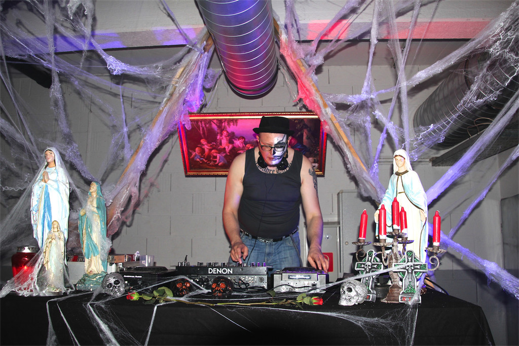 BK_Altes Hallenbad_La Pulqueria 54.JPG