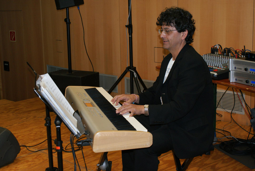 Sing III.JPG