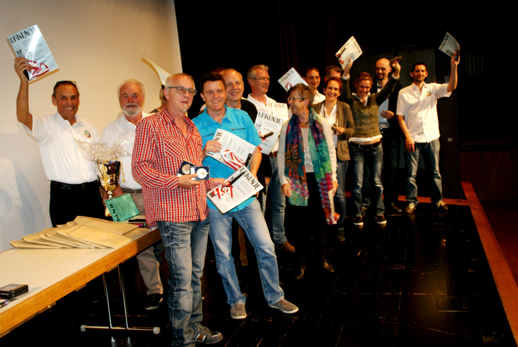 Die Preistr__ger mit dem speziellen Blick.JPG