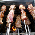 K__stliche Spezialit__ten auf dem Grill.JPG