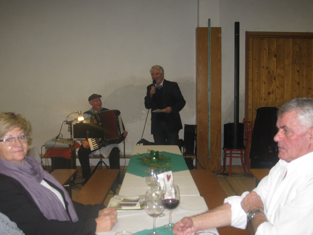 Seniorenring Weinfest in der Radlerhalle  Lustenau 15_11 _18_.JPG