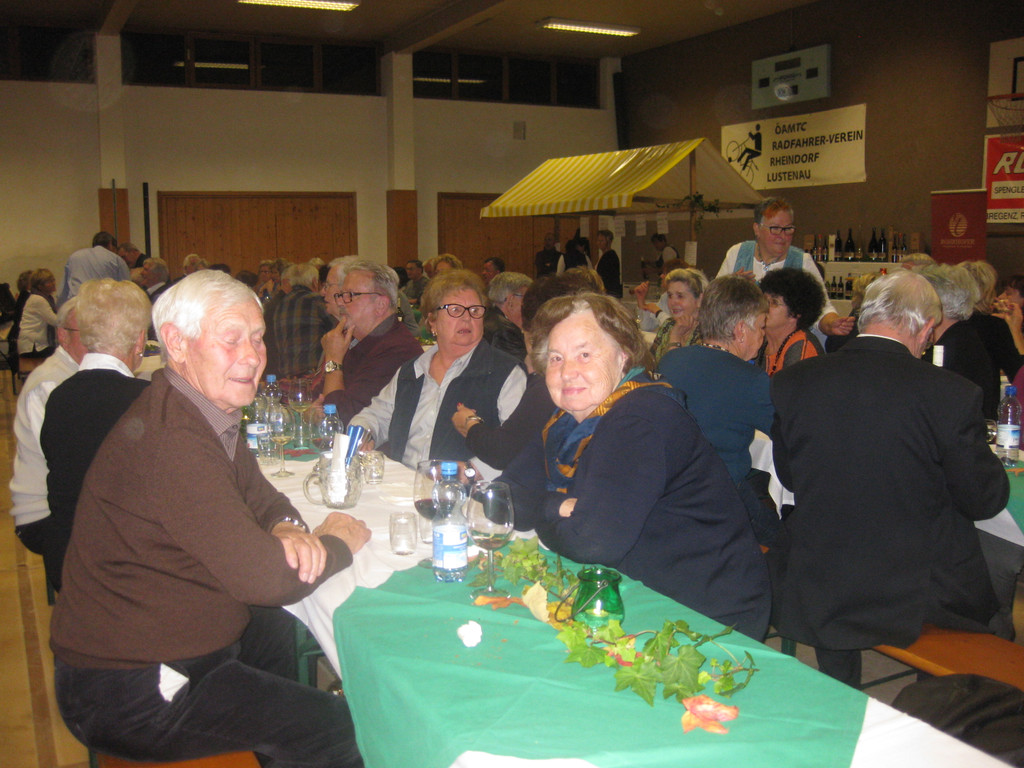 Seniorenring Weinfest in der Radlerhalle  Lustenau 15_11 _25_.JPG