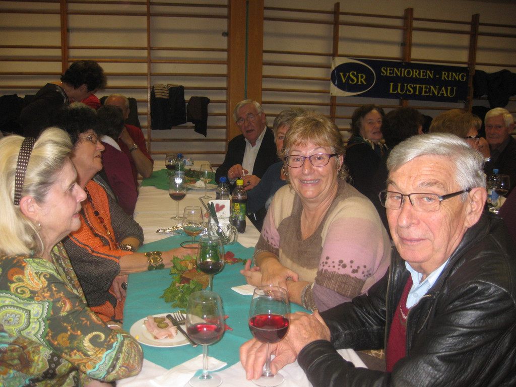 Seniorenring Weinfest in der Radlerhalle  Lustenau 15_11 _27_.JPG