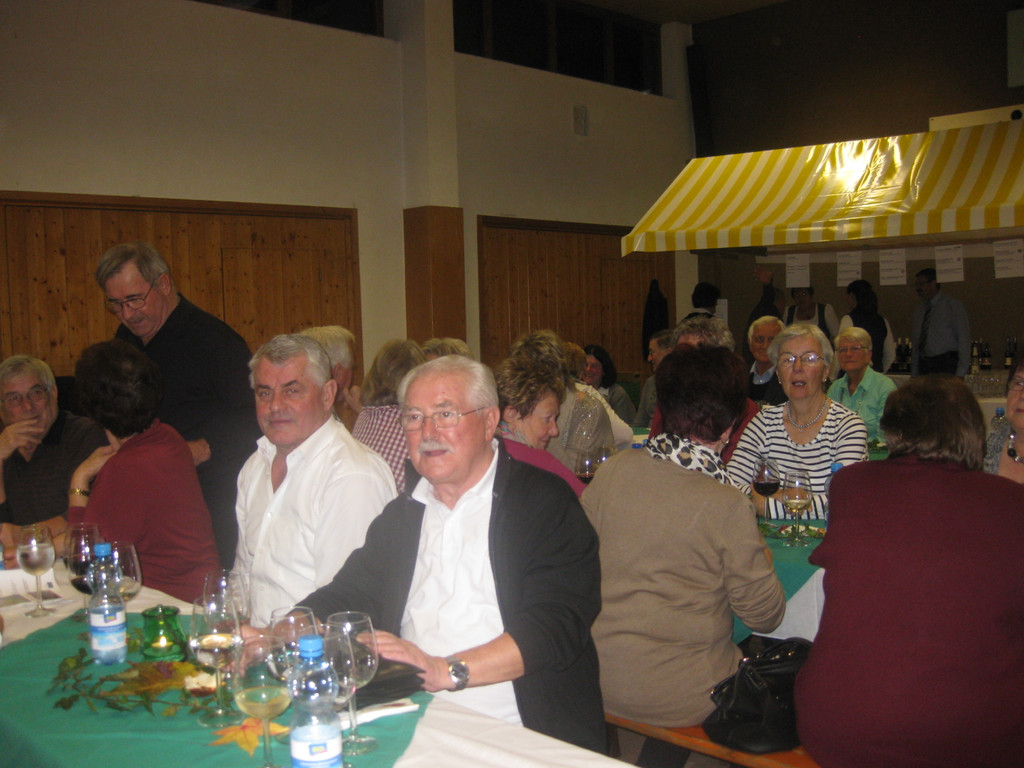 Seniorenring Weinfest in der Radlerhalle  Lustenau 15_11 _31_.JPG