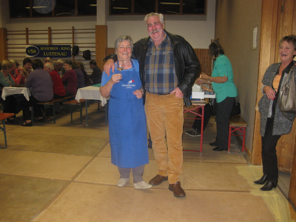 Seniorenring Weinfest in der Radlerhalle  Lustenau 15_11 _37_.JPG