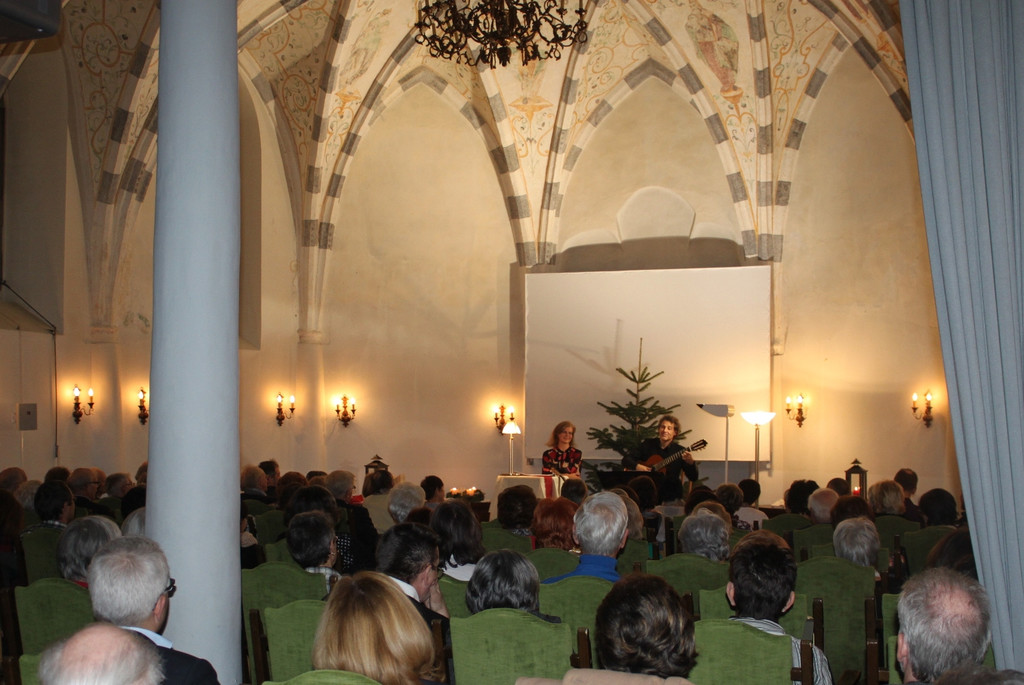 Lochau Adventzauber Schloss Hofener Advent.jpg