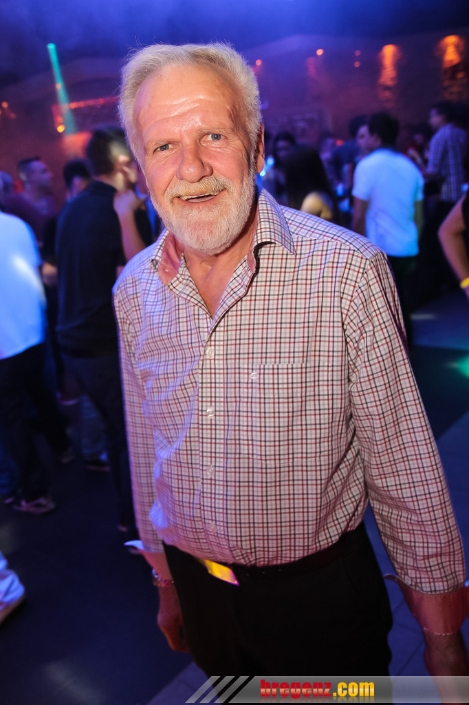 13890451.jpg