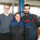 Ein tolles Team: Justin Berger, Chefin Elke Schmatz und Mechaniker Damir Dujmovic.