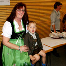 Bernadette mit Michael _5_ - ein z__nftiger Nachwuchsmusikant.JPG