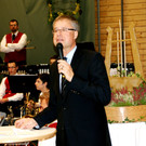 Wolfgang Mittempherger f__hrte souver__n durchs Programm.JPG