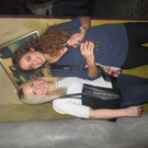 Der Captain lädt die Lady's ein 