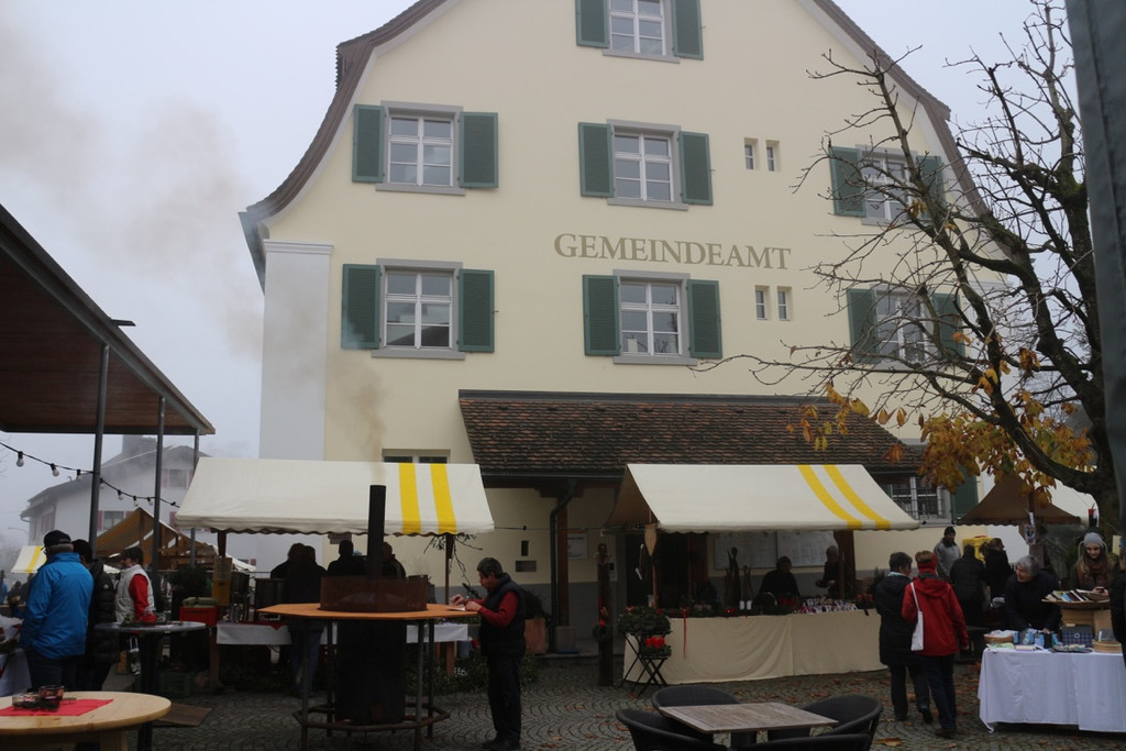 KOE_Goefner Advent Dorfmarkt 2.jpg