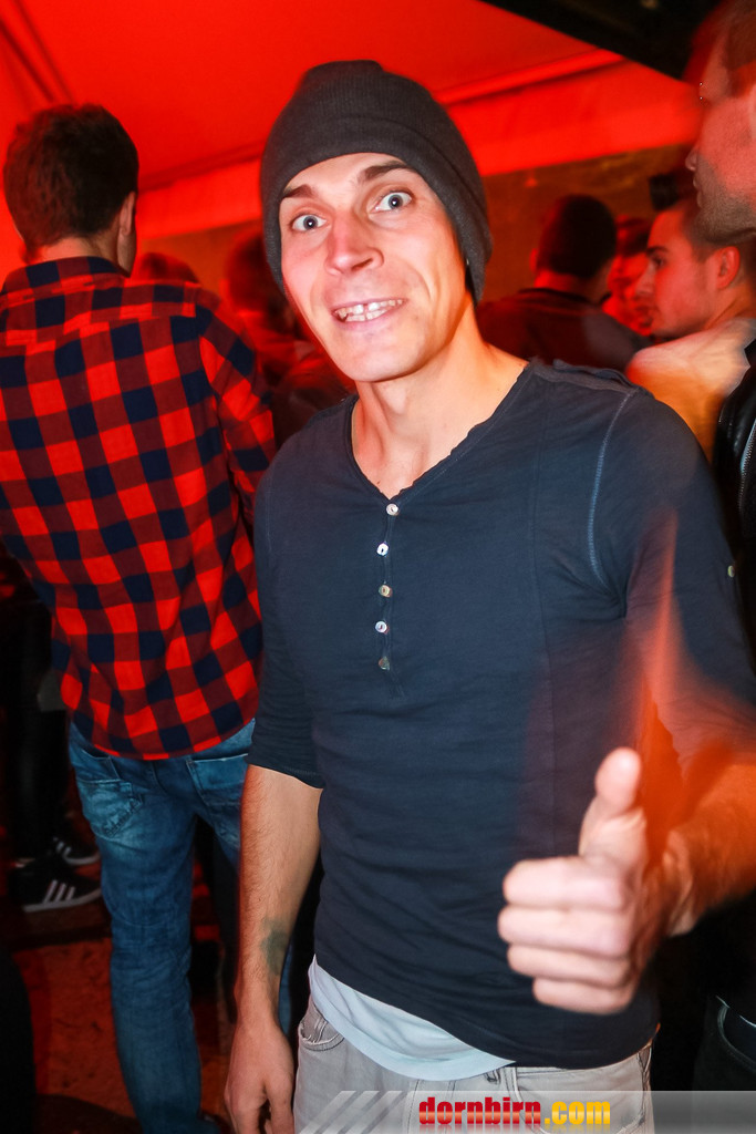 13898402.jpg