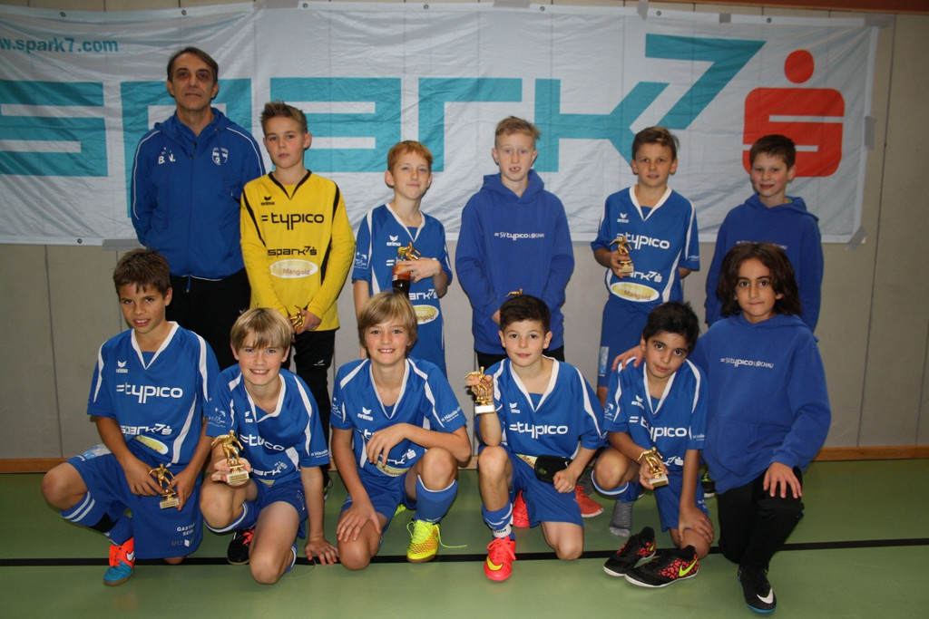 Fu__ball Nachwuchs U 12 Turnier 30-11-2014 _2_.JPG