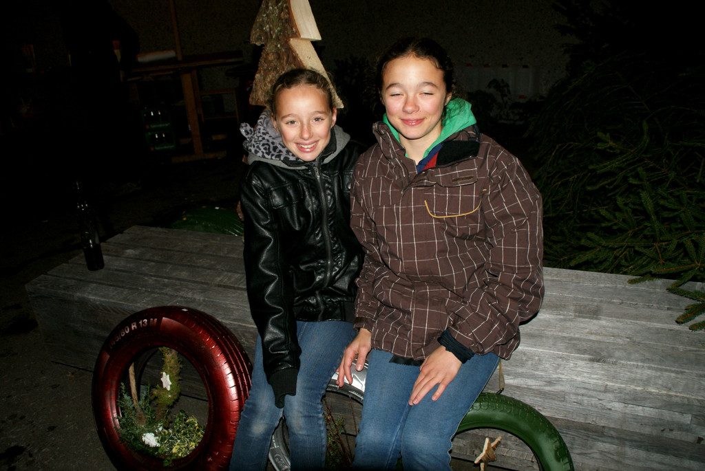 Vanessa und Lisa.JPG