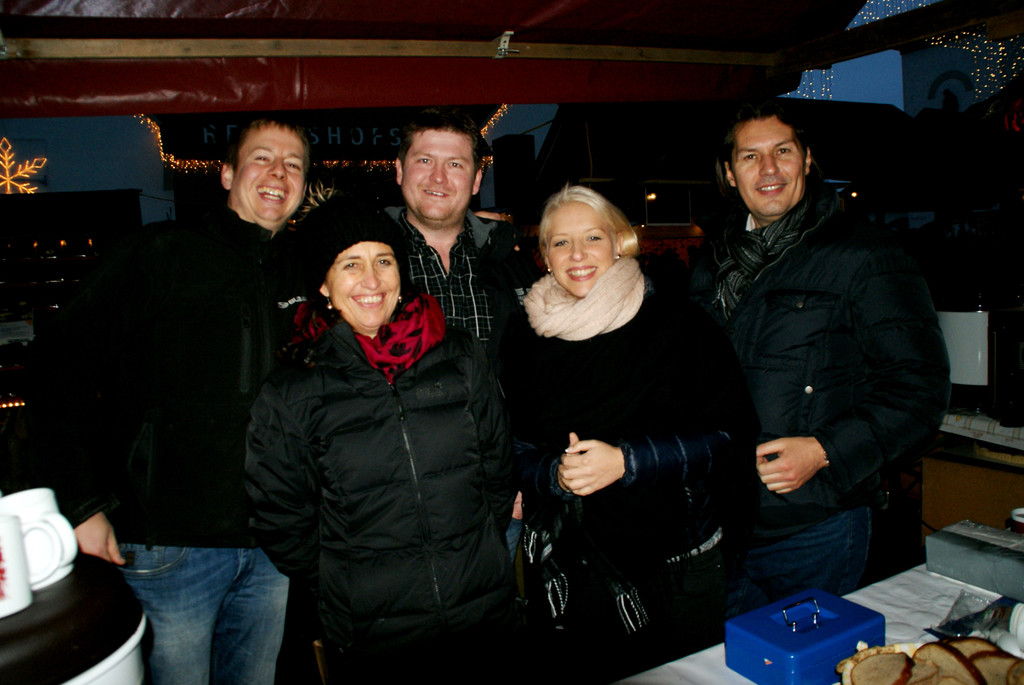 Franz_ Doris_ Christian_ Nicole und Martin verkauften Gerstensuppe f__r den guten Zweck.JPG