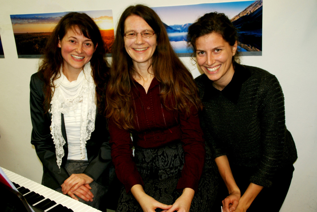 Carmen Piesslinger_ Angelia Liebel_ Miriam Alge.JPG
