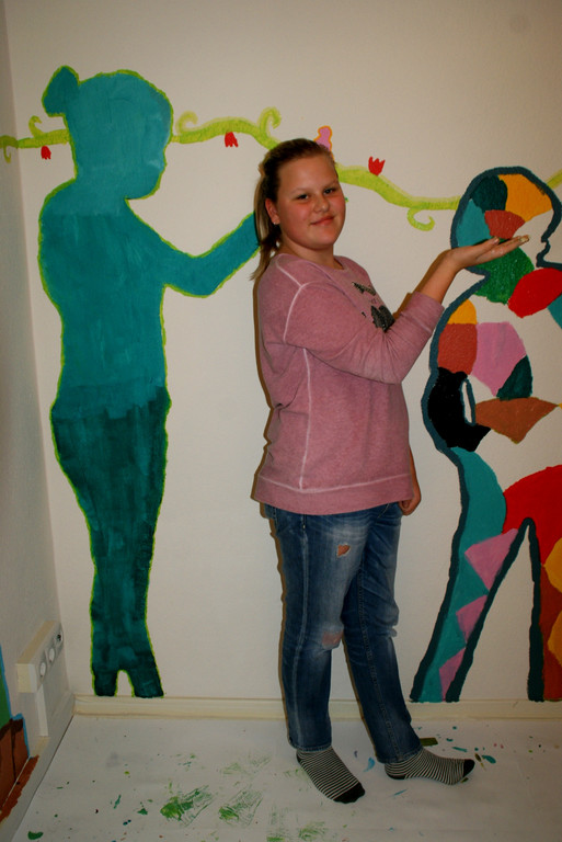 Mein Spiegelbild an der Wand.JPG