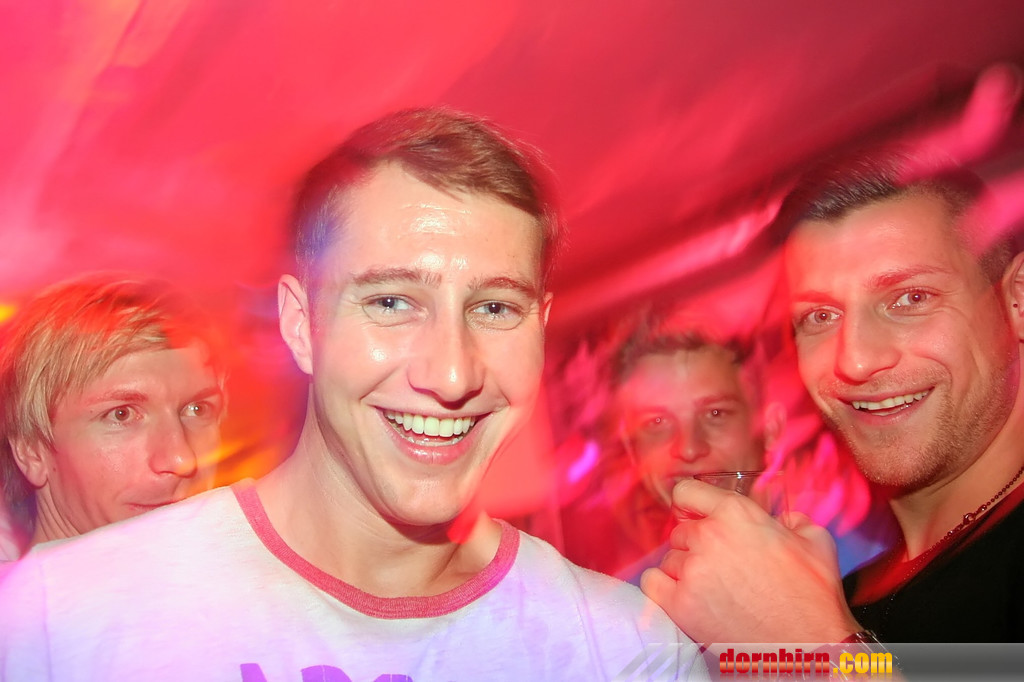 13901901.jpg