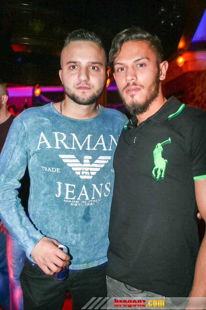 13903831.jpg