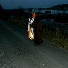 Am Damm wartete der Nikolaus mit Knecht Ruprecht.JPG