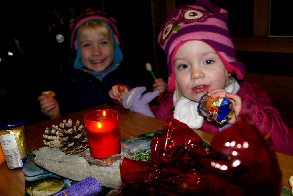 Emily und Leonie.JPG