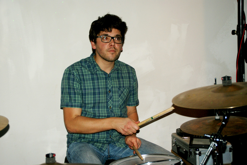 Flow Frick an den Drums.JPG